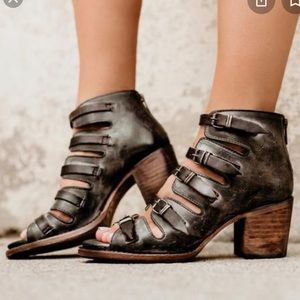 Freebird by Steven - Quinn